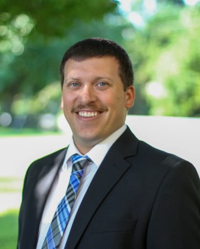 Michael Barrow Headshot