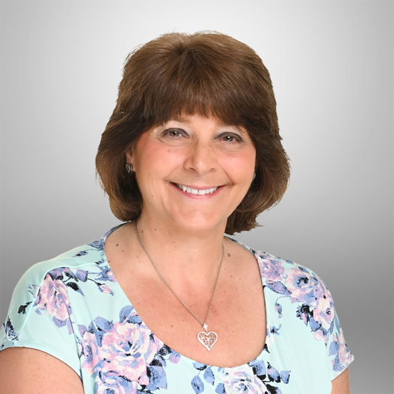 Holly James headshot