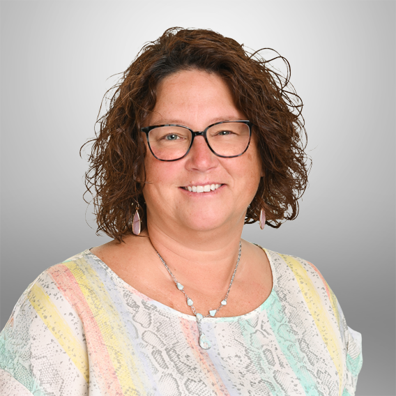 Melissa Carbaugh headshot