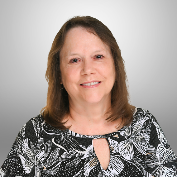 Robin Maxwell headshot